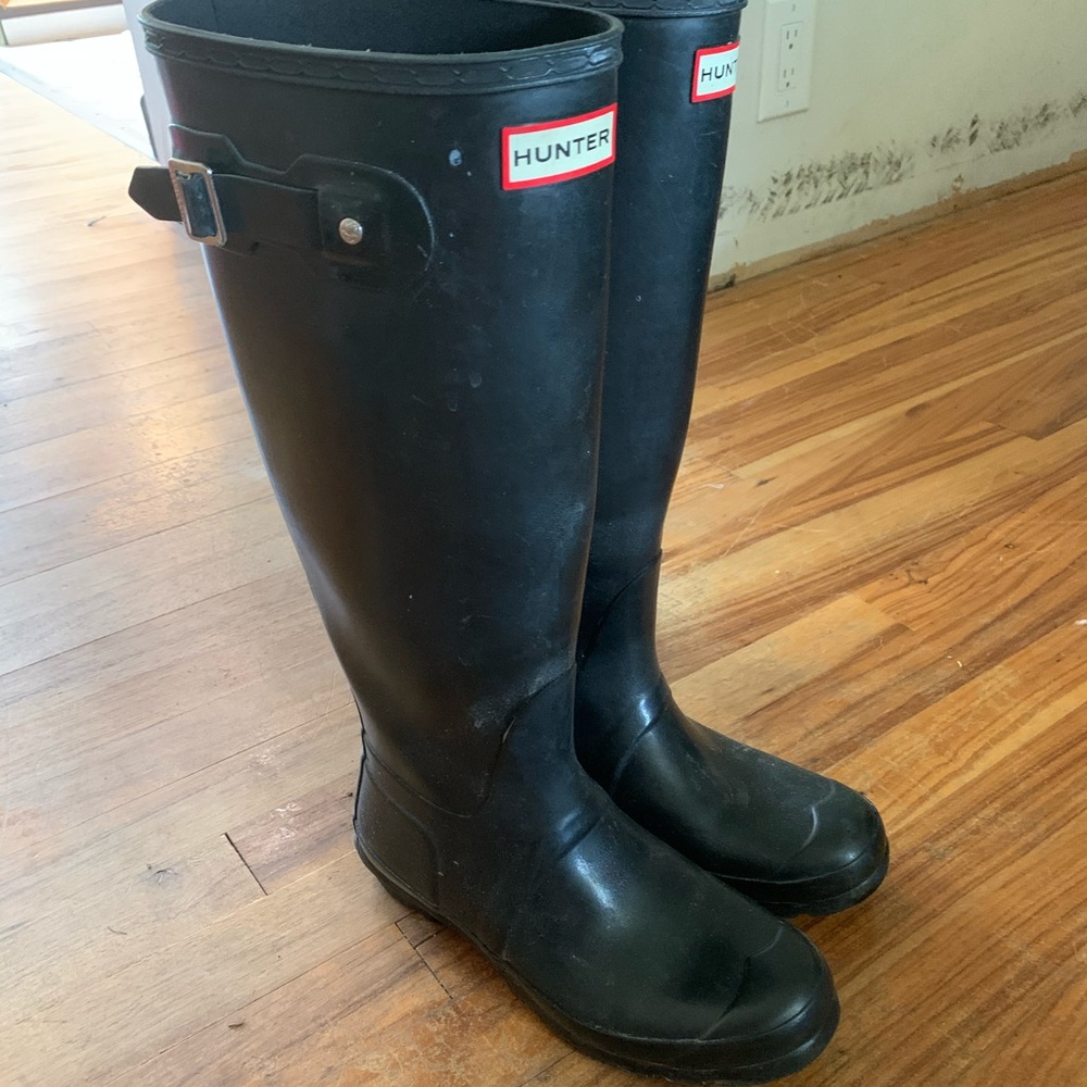 Black Hunter Boots- Gently used